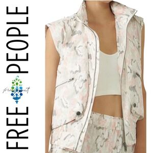 FREE PEOPLE Movement Off The Grid Vest Hoodie Pockets Travel Yoga MSRP $118 Pink